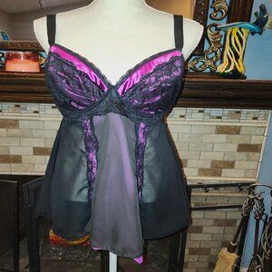 GENTLY WORN, VINTAGE BLACK AND PURPLE BABYDOLL BY " INTIMATE ATTITUDES".